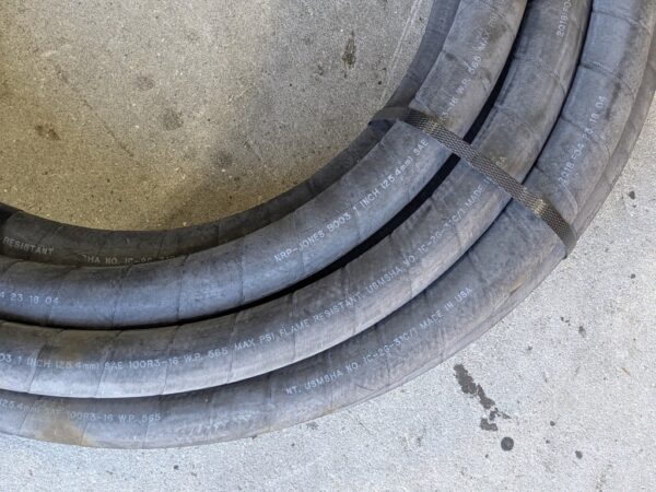 High Pressure Hose 50 Ft. x 1 In. Fitting 565 PSI Max. 98391125