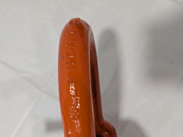 CM 1" Chain Shackle: Screw Pin, 19000 Working Load Limit M7154P