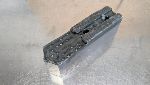 H&R MANUFACTURING Lathe Chuck Soft Jaws Serrated 2-1/2" x 8-1/2" HR-223-3.5-OP