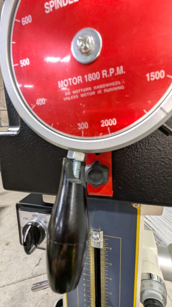 Vectrax Mill / Drill Machine 20" Swing 170 - 2000 RPM 220v 3ph *Scratch & Dent*