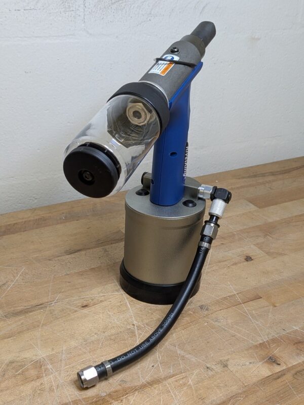 RIvet King Pneumatic Blind Rivet Tool Set 3/16" Max. Diameter RK8000-M