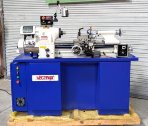 VECTRAX 11 x 18 Toolroom Lathe 220V 3PH 3HP VFD Speed Control *Scratch & Dent*