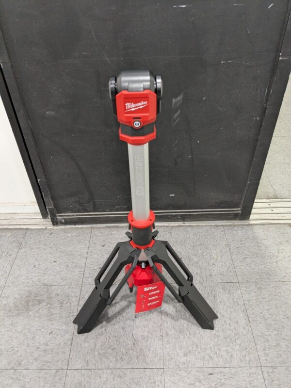Milwaukee M12 12V 1,400-Lumen Dual Power Tower Light 2132-20 Bare Tool