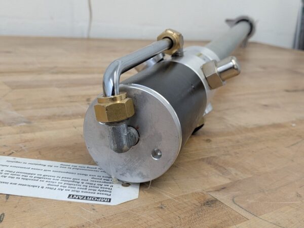 Pro Lube Air Operated Oil Pump for 55 Gal. Drums 3.7 Gal/min. 3:1 Ratio Damaged