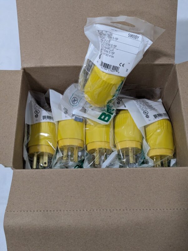 Bryant Electric Straight Blade Plug: 5-15P, 125VAC, Yellow Box of 6 5965BY