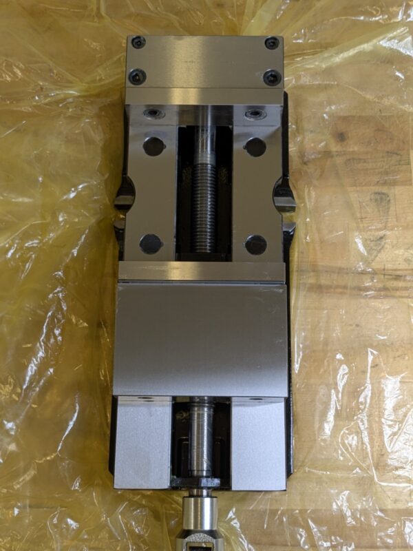 GS Tooling Precision Milling Machine Vise 6" Jaw Width 9" Opening 327320
