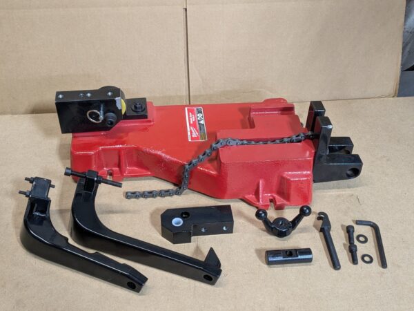 Milwaukee Portable Bandsaw Table w/ Heavy Duty Clamping Chain 48-08-0260