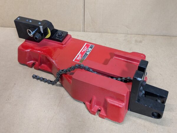 Milwaukee Portable Bandsaw Table w/ Heavy Duty Clamping Chain 48-08-0260