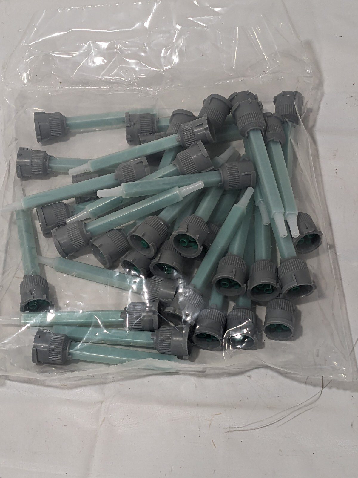 3M SCOTCH-WELD Adhesive Mixing Nozzle: Manual, 48.5 & 50 mL Box of 36 7100104991