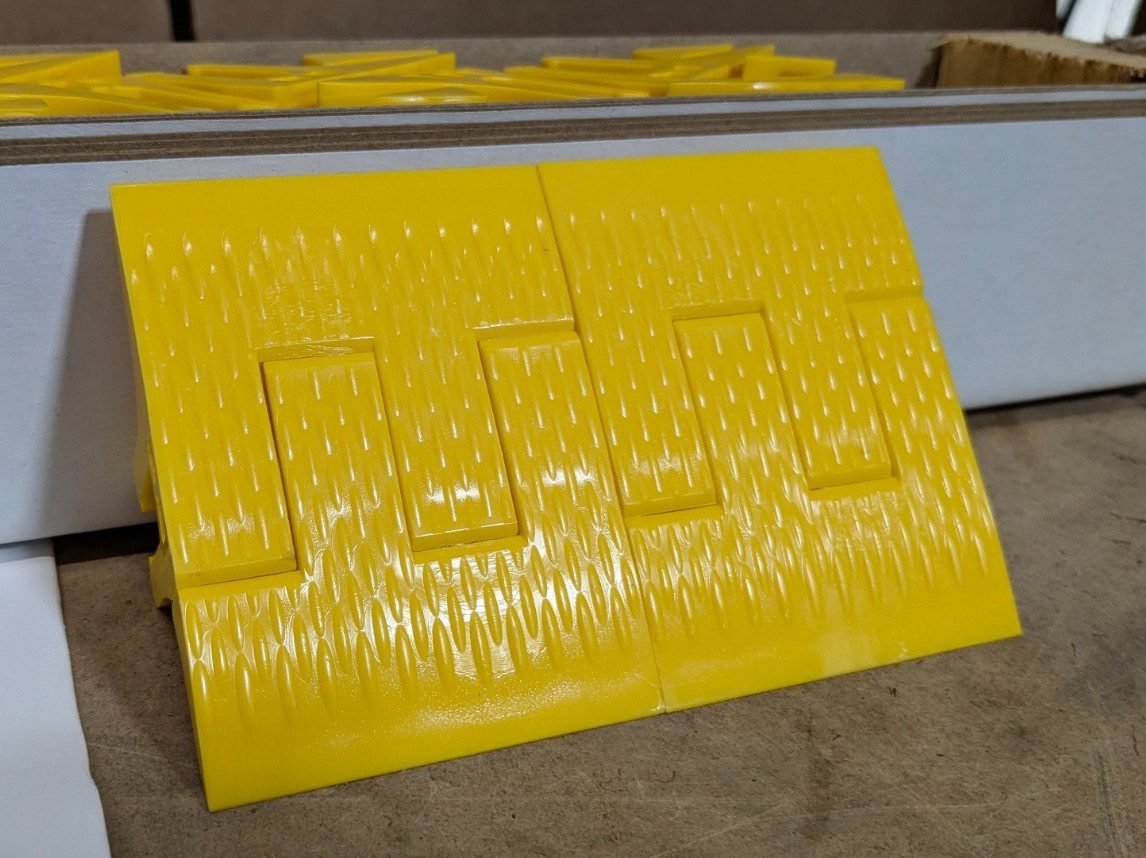 FLEXCO Segmented Conveyor Transfer 5" x 24" Wide 56104 TGB-5/127-2/3-24/610