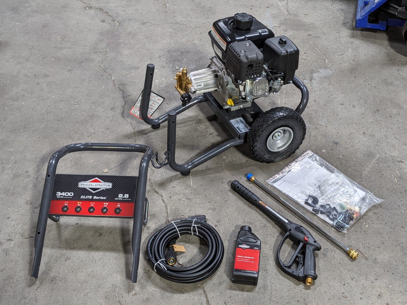 Briggs and Stratton 020775A Gas Powered Cold Water Pressure Washer 3400 PSI