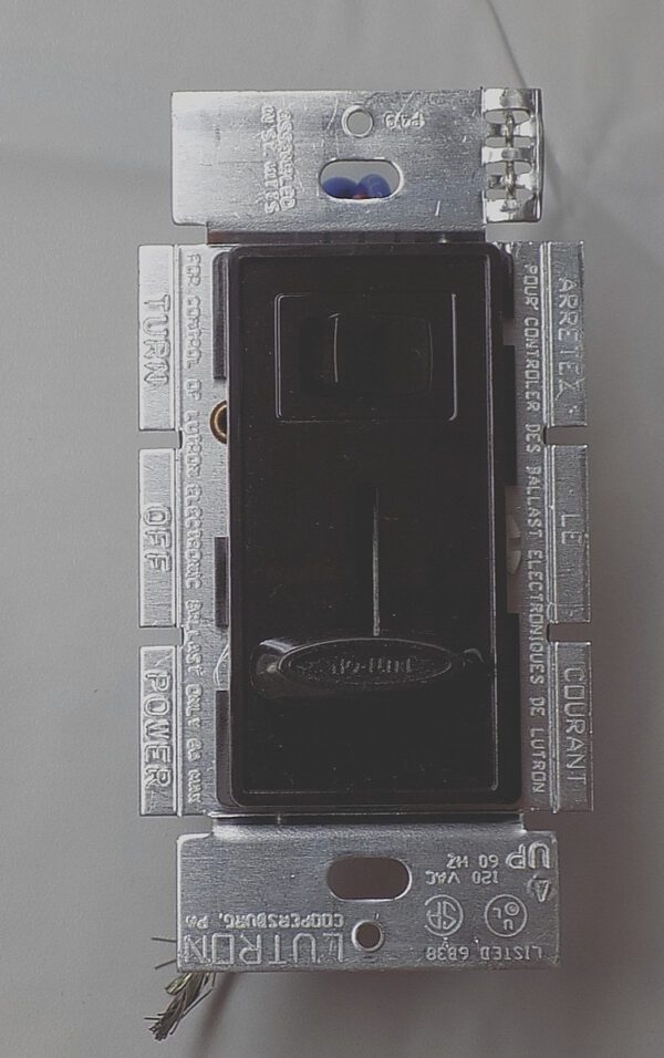 Lutron SF-103P-BR Skylark 1000W 3-Way Preset Dimmer w/Rocker Switch Brown