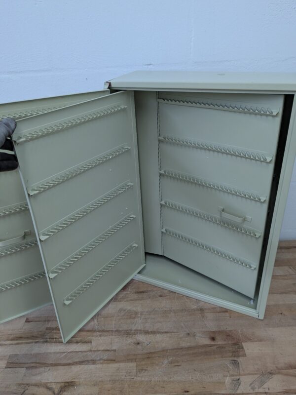 Master Lock Steel Lockable Key Storage Cabinet 25" x 18" x 7" Scratch N Dent