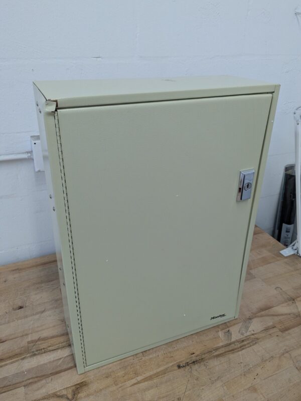 Master Lock Steel Lockable Key Storage Cabinet 25" x 18" x 7" Scratch N Dent