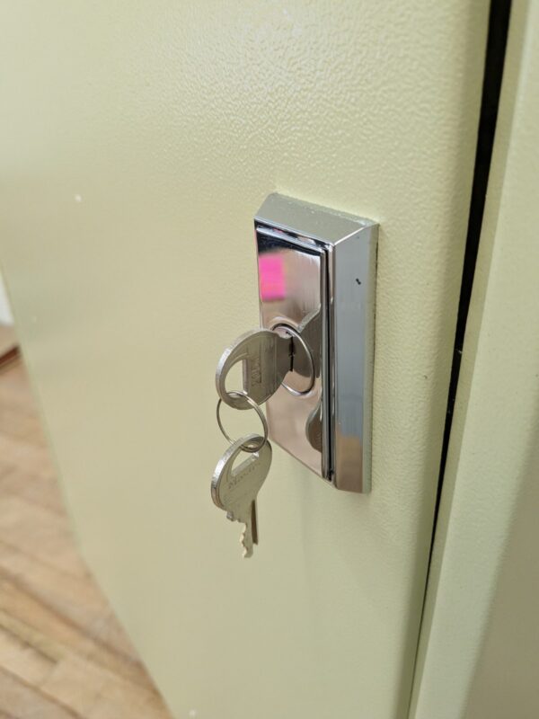 Master Lock Steel Lockable Key Storage Cabinet 25" x 18" x 7" Scratch N Dent