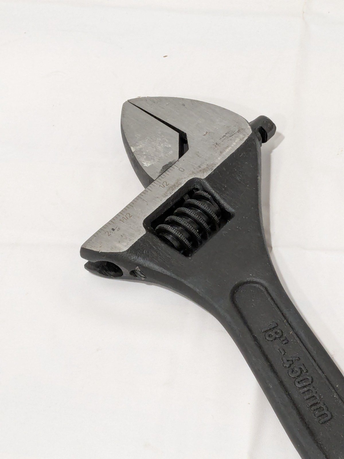 Paramount Black Oxide 18" Adjustable Wrench: 2-1/16" Jaw Capacity PAR-AP-18B