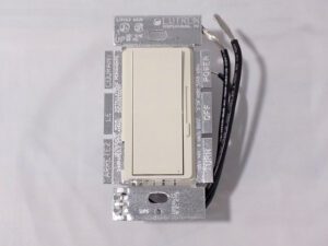 Lutron DV-10P-LA Diva 1000W Incandescent / Halogen Single Pole Dimmer LT Almond