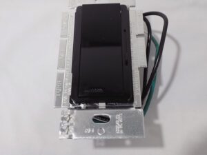 Lutron DV-600P-BL Diva 600W Incandescent / Halogen Single Pole Dimmer Black
