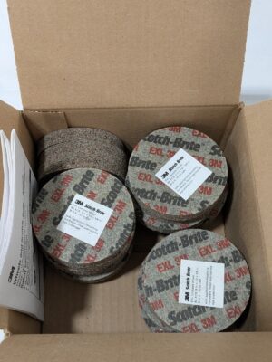 3M Deburring Wheel: 3" Dia, 1/2" Width, 3/8" Hole Box of 20 61500128394