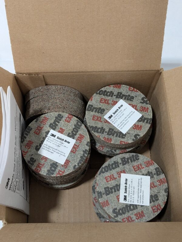 3M Deburring Wheel: 3" Dia, 1/2" Width, 3/8" Hole Box of 20 61500128394